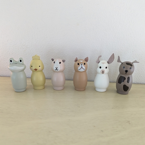 Hearth and Hand Toy Woodland Animal Figurine Set 2023 - Picture 2 of 3